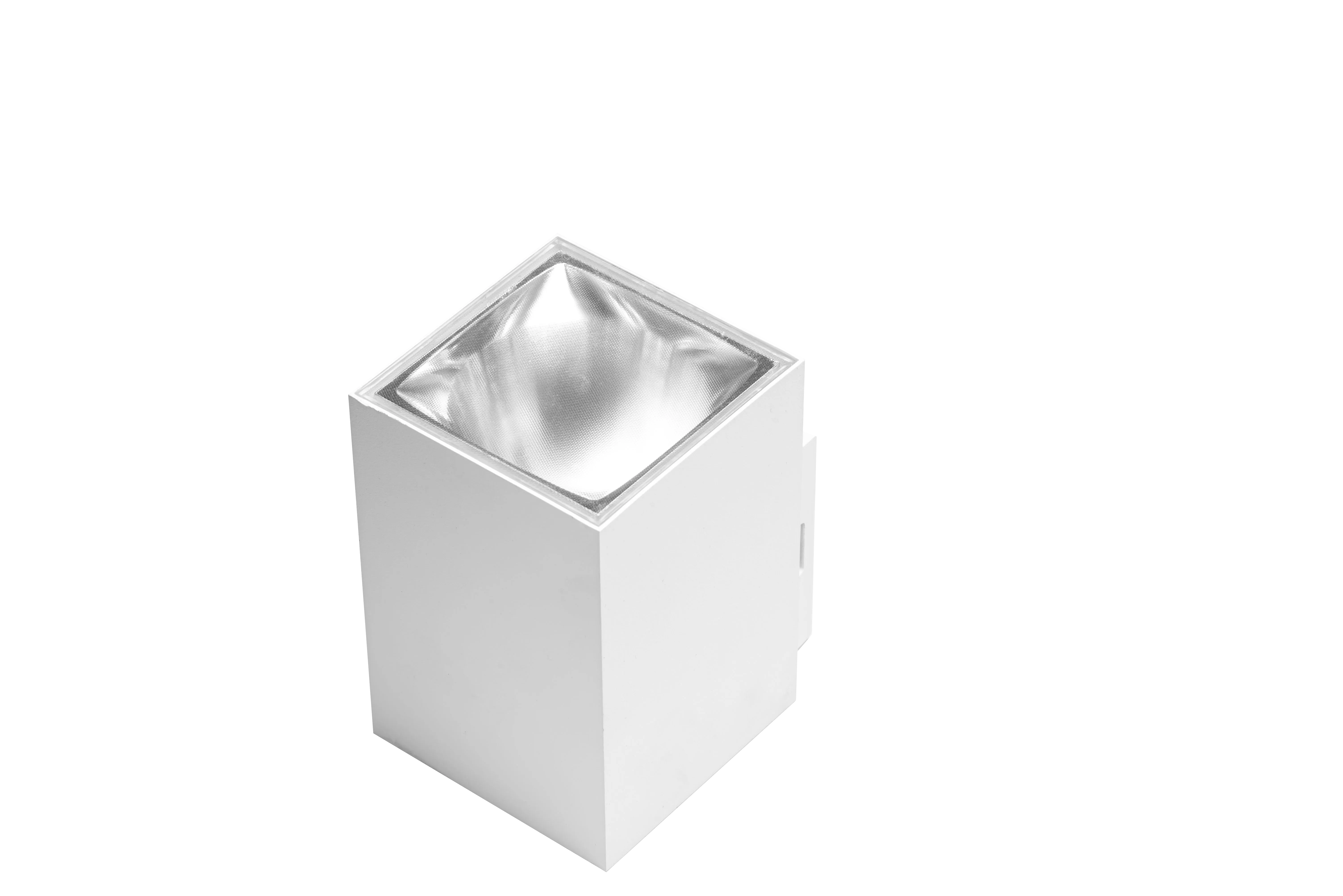 Aplică ROLAND, alb, finisaj mat, 230V, LED, 1x9W, 800lm, 3000K, CRI ≥80, IP65