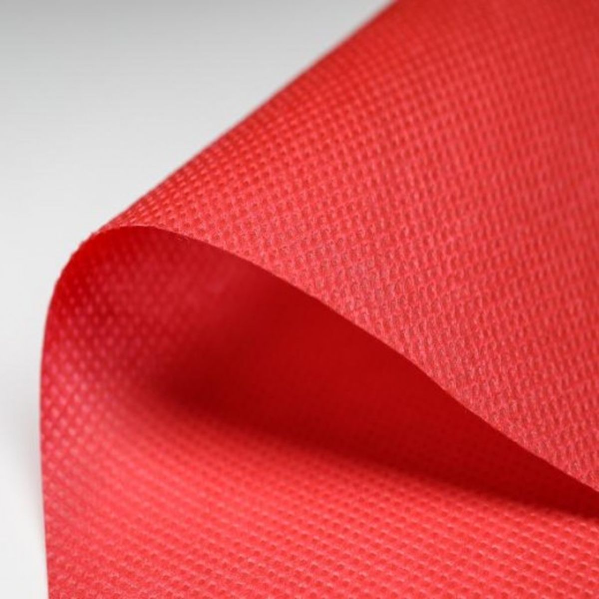 Netesut PP100% 80gr/m2 160cm 200ml/rola (rosu) TR