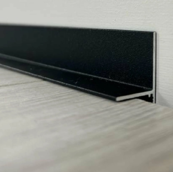 AL 16×20, Mini Plintă pentru Pardoseli, Negru Mat, 2.5m – terrastone.md