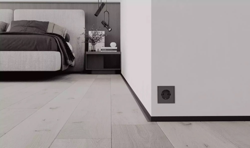 AL 16×20, Mini Plintă pentru Pardoseli, Negru Mat, 2.5m – terrastone.md