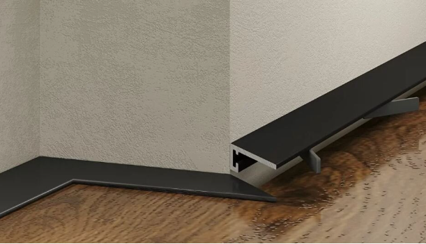 AL 10, Mini Plintă pentru Pardoseli, Negru Mat, 2,5m – terrastone.md