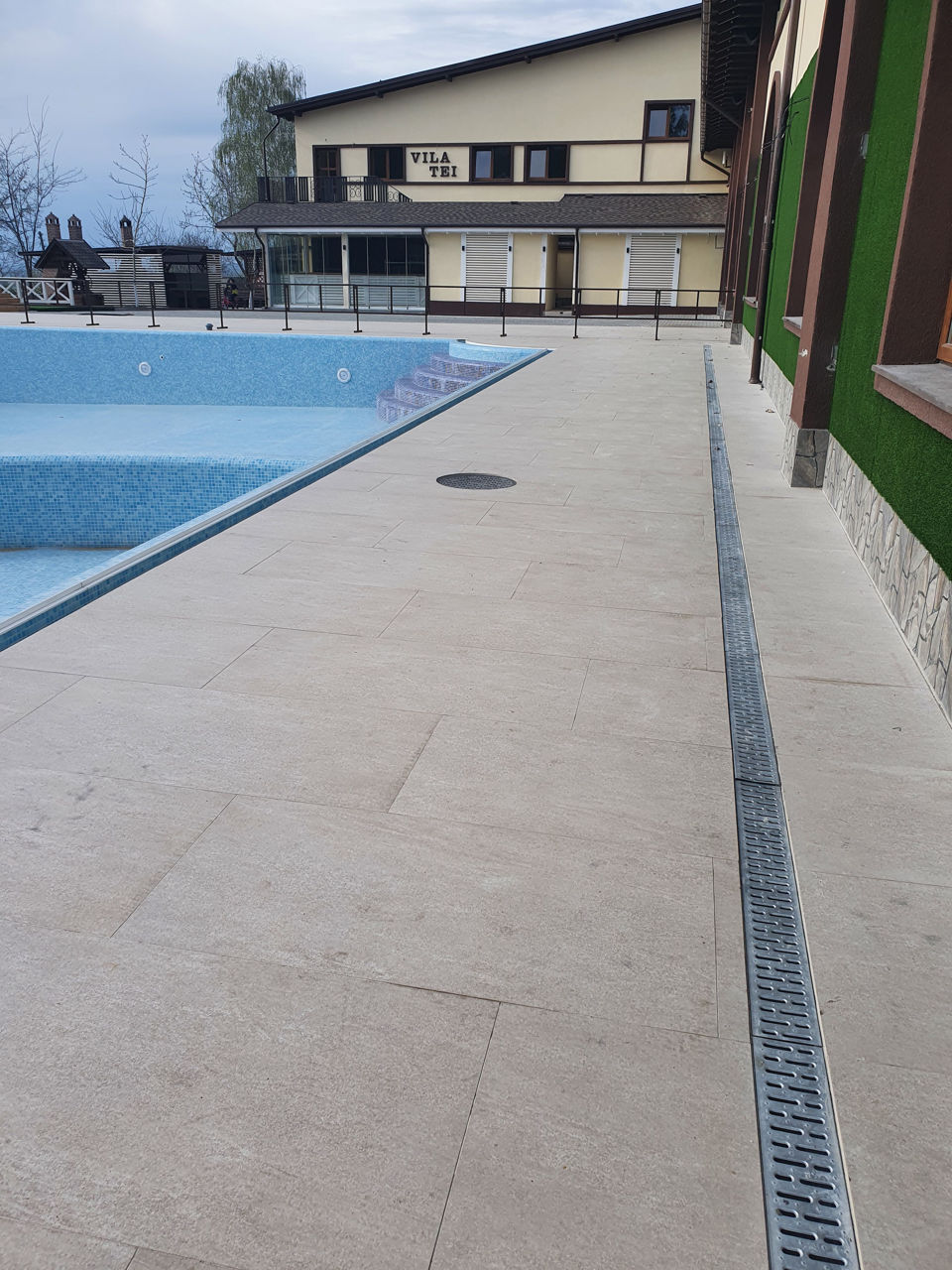 Gresie Portelonat 20mm LEONARDO BONE 60X90 CM