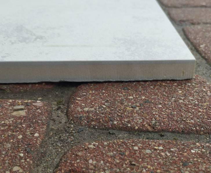 Gresie si faianta portelanata TORANO WHITE koraTER R11 18mm