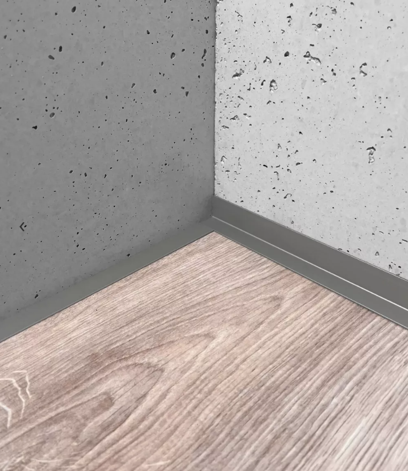 Profilul de plinta SL16X5mm16Х25Х2000ММ Titan C31