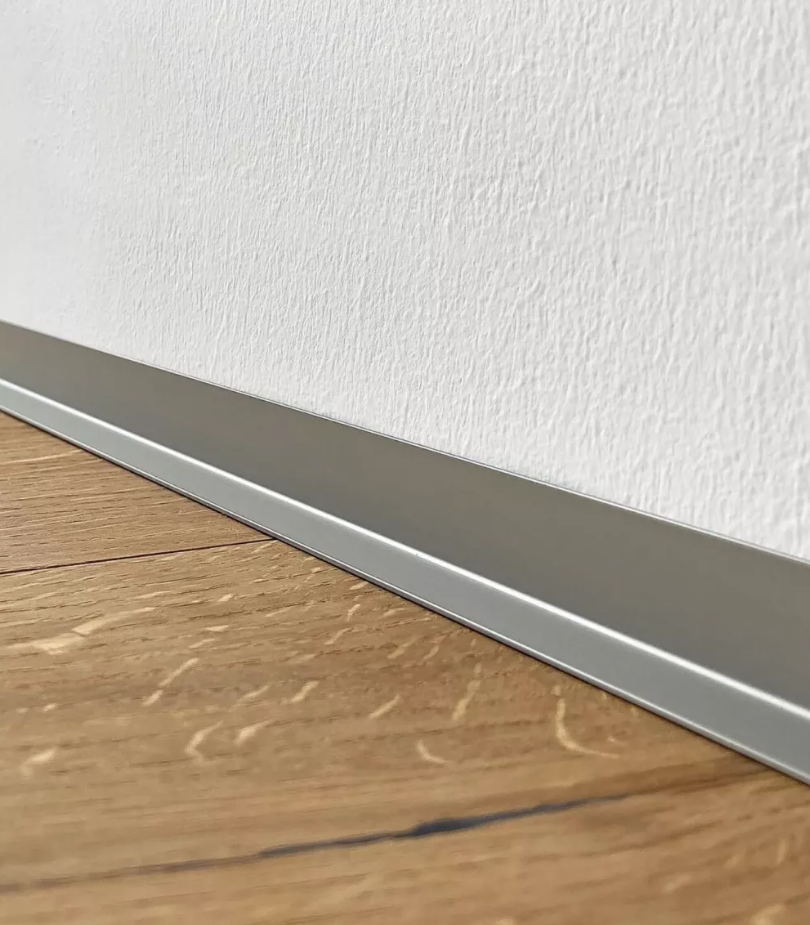 Profilul de plinta SL16X5mm16Х25Х2000ММ Titan C31