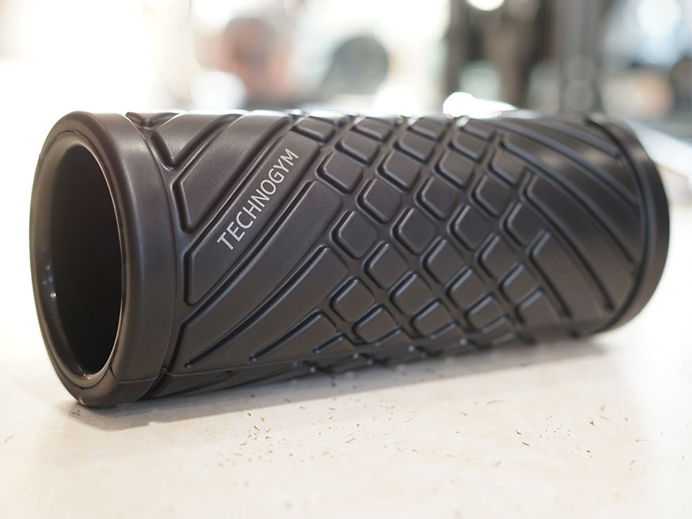 Массажный пилатес-ролл 33х13.8 см Technogym Foam Roller (4783)