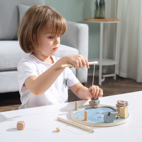 Деревянный игровой набор "Магнитная рыбалка" 44080 (11055)