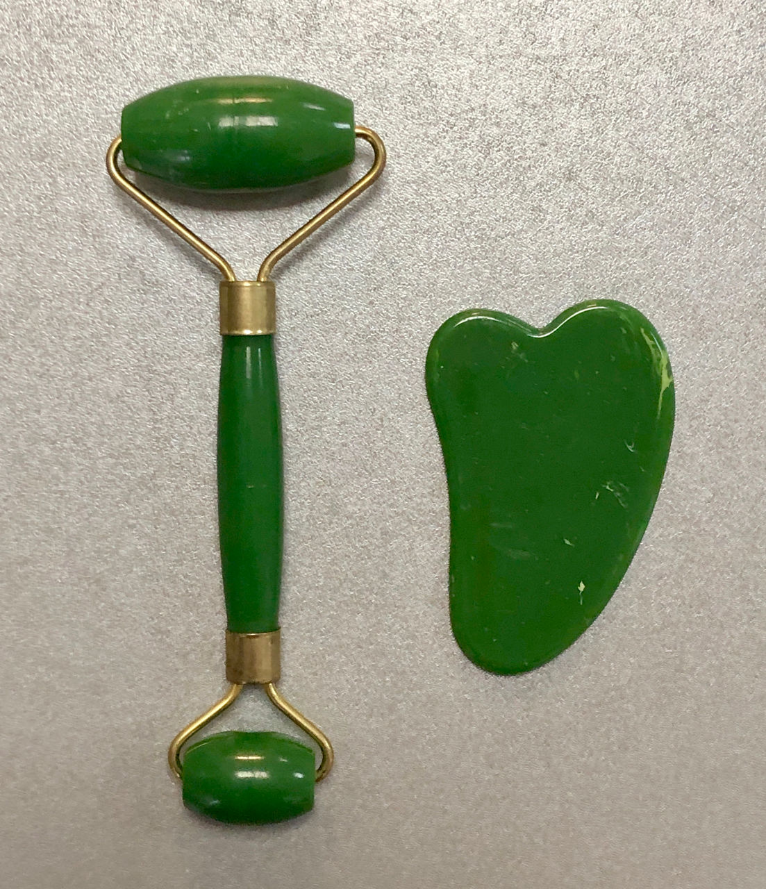 Set masaj pt fata din plastic (rola + guasha) 143-102 (7617)