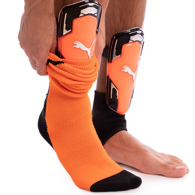 Щитки футбольные M l=20 см (пластик, EVA) FB-662A (2474)