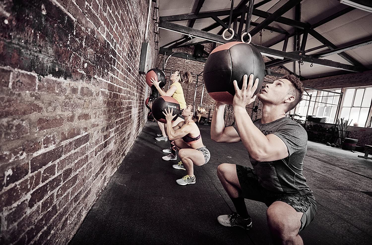 Мягкий медицинский мяч 10 кг, d=37 см Reebok Soft Ball RSB10183 (4985)