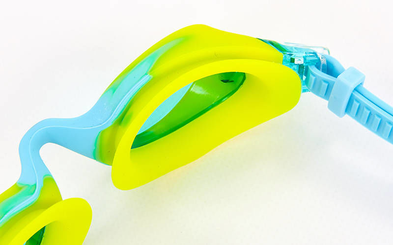 Очки для плавания GA1019 (2793)