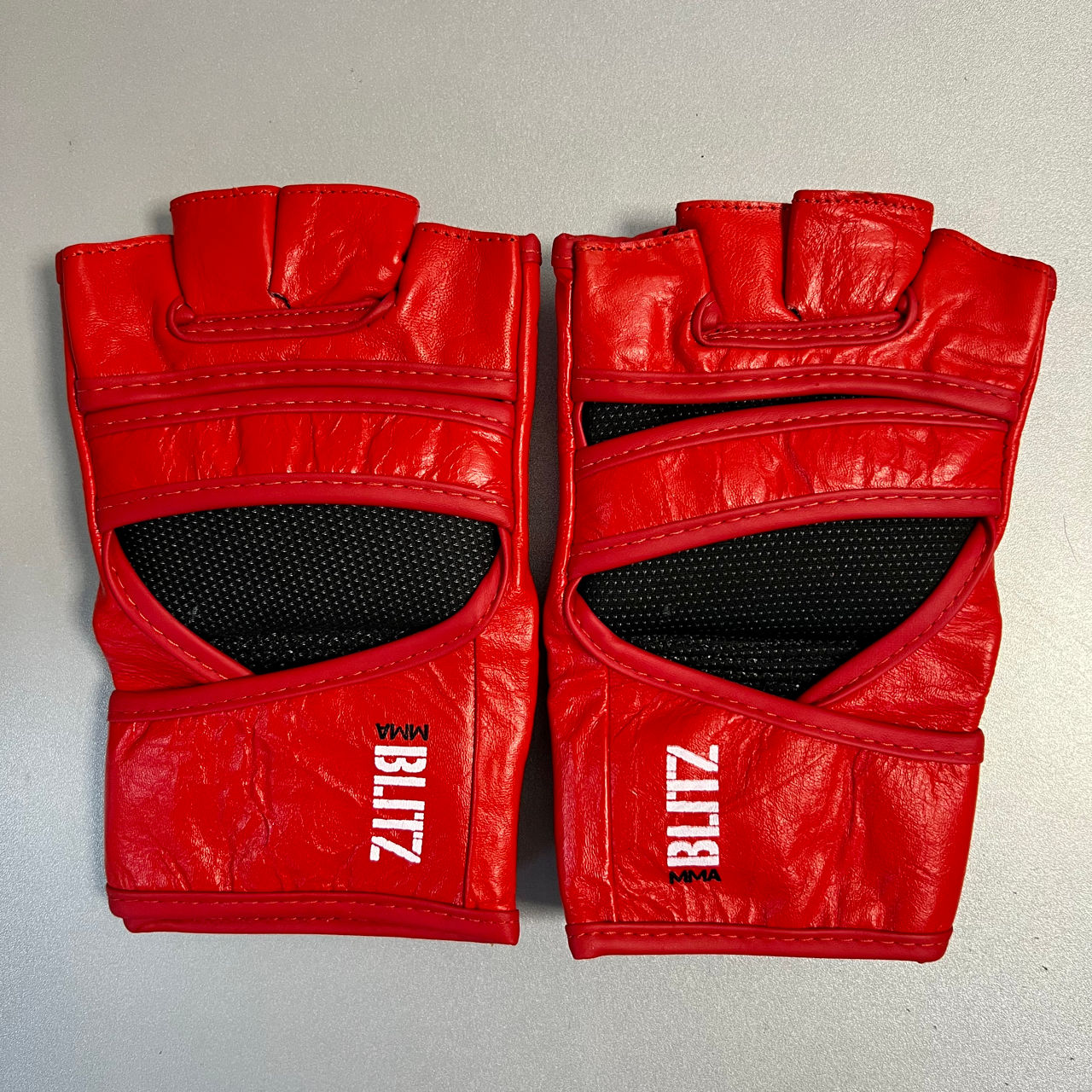 Manusi MMA M Blitz Pro Club A2 57-20 (9353)