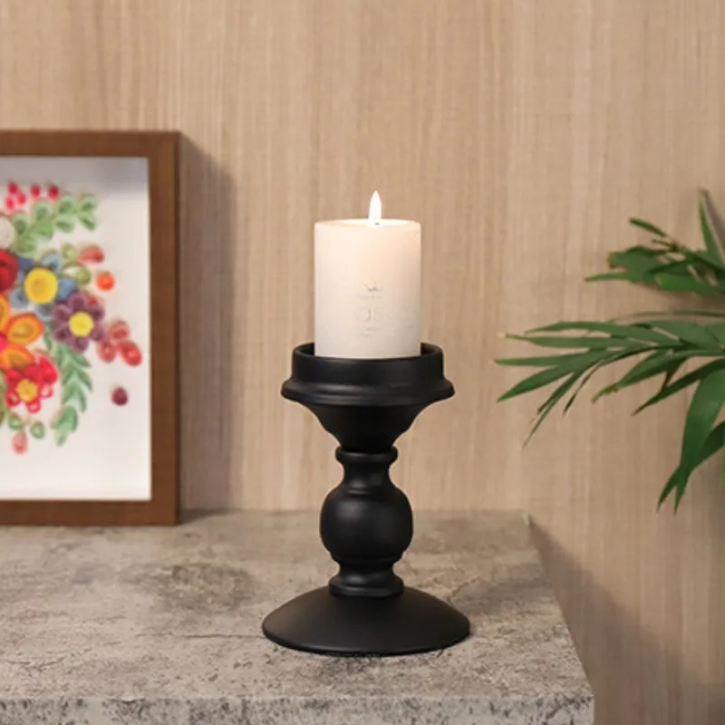 Candelabru (9.8x13.5)