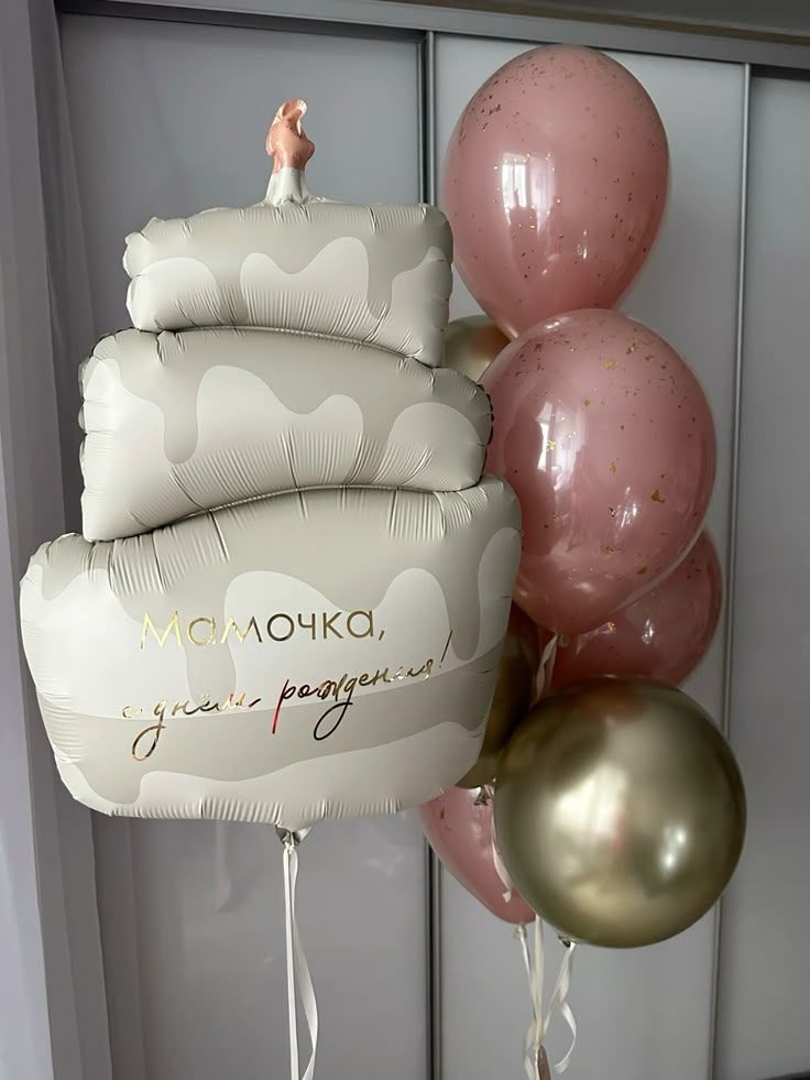 Фигурка Праздничный Торт