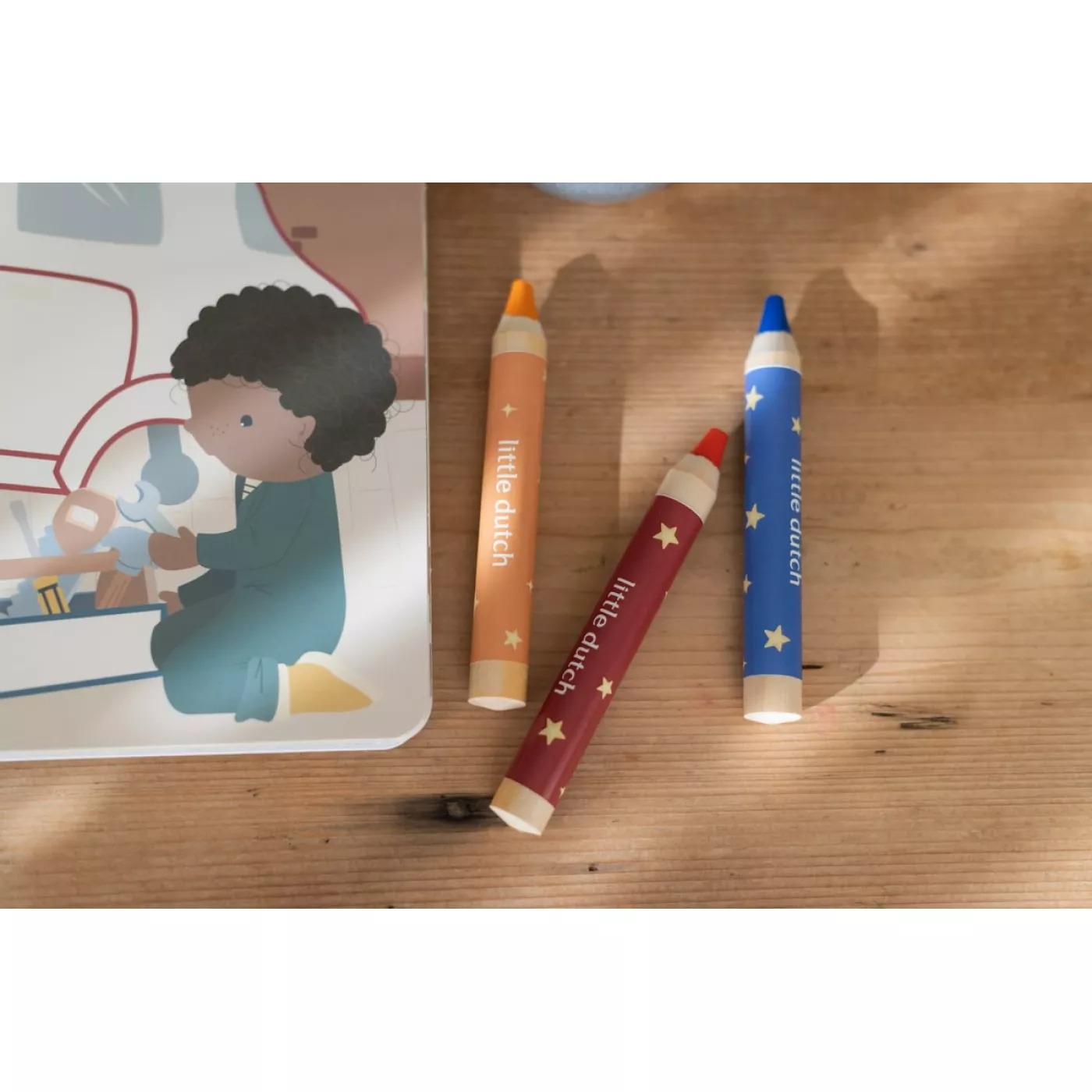 Carte de colorat cu creioane - Jim - Little Dutch