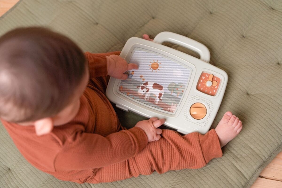 Музыкальная игрушка «Телевизор» — Little Farm — Little Dutch