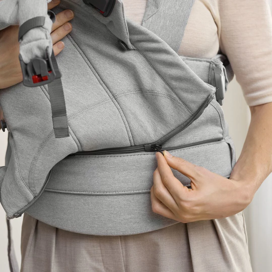 Marsupiu anatomic BabyBjorn Harmony Light Gray, tesatura Melange