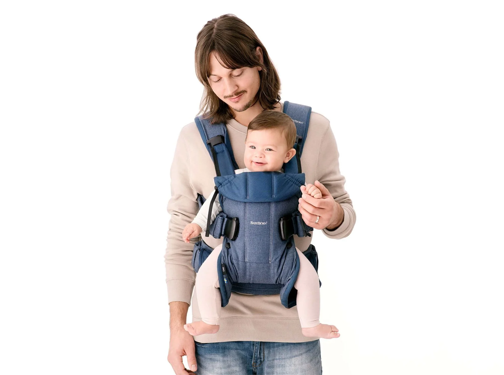Marsupiu anatomic BabyBjorn One Denim Midnight Blue cu pozitii multiple de purtare, bumbac