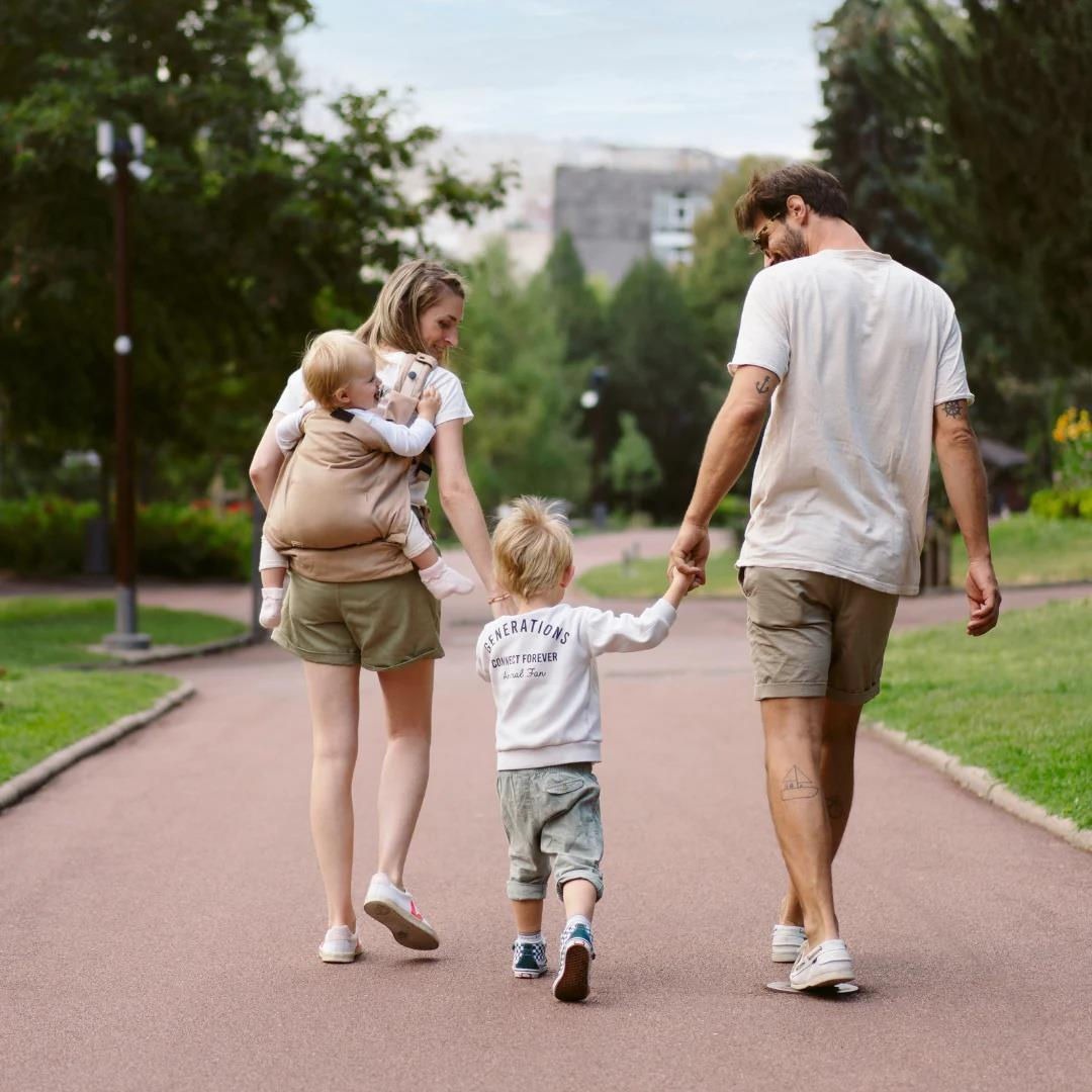 Трансформируемая система переноски с функцией бустера Babymoov Moov & Boost Beige