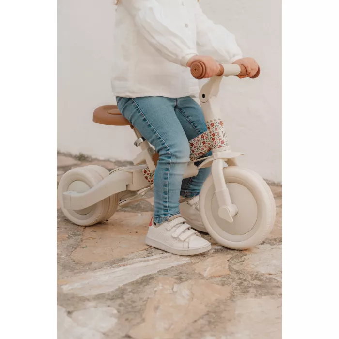 Tricicletă 4 în 1 cu bară de împingere – Alb Off-White – Little Dutch