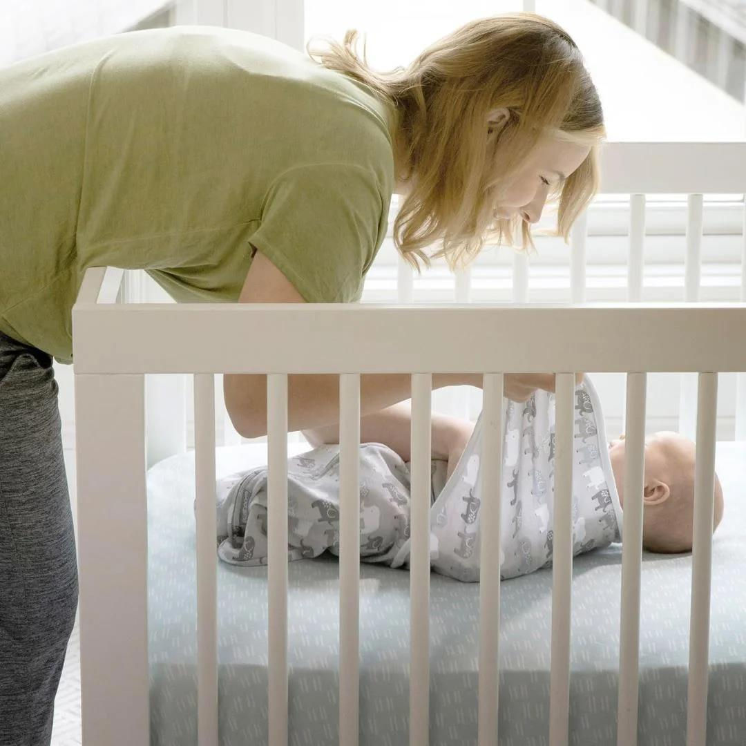 Набор из 2 пелёнок-коконов Ingenuity SwaddleMe Sunset Space Monogram 0–3 мес.
