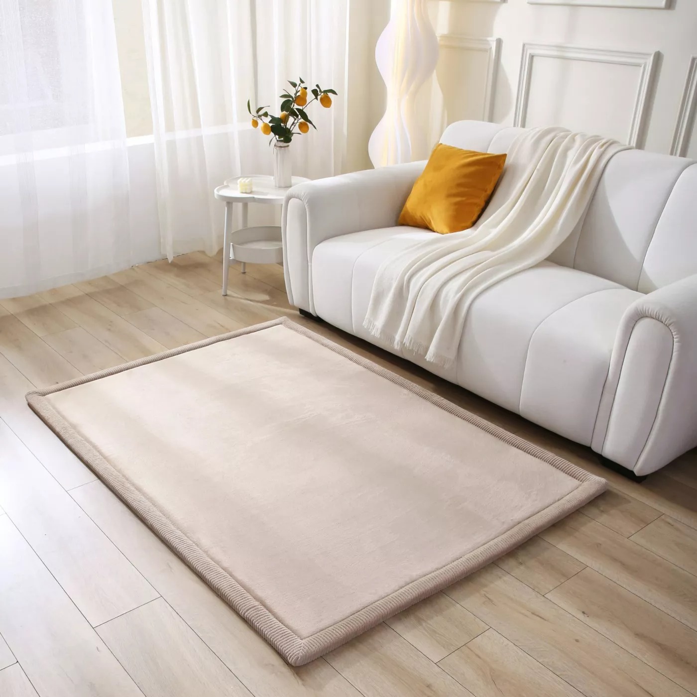 Saltea de joaca coral velvet cu spuma memorie 120 x 170 cm – bej - Hakuna Matte