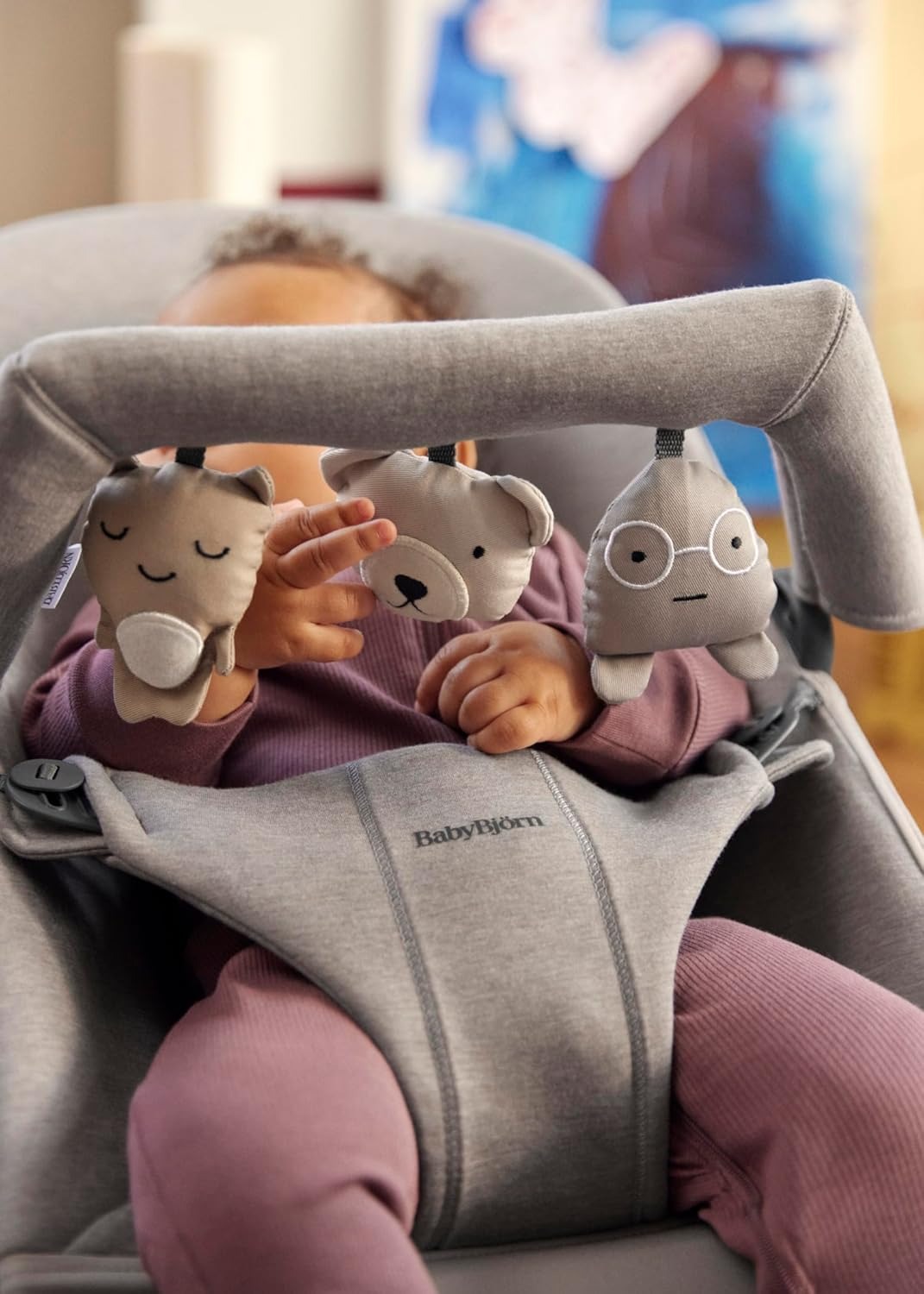 Bara de jucarii pentru balansoar BabyBjorn Soft Friends 3