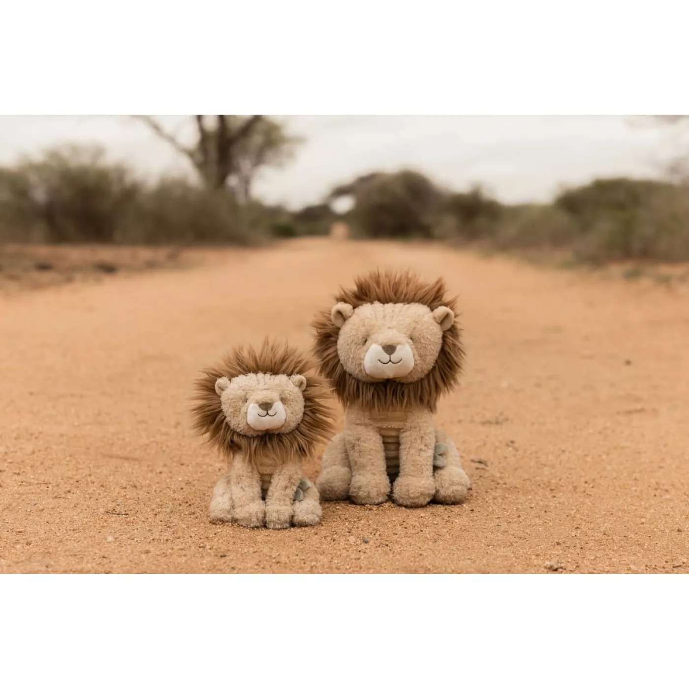 Jucarie din plus - Leu - 25 cm - Safari Friends - Little Dutch 5