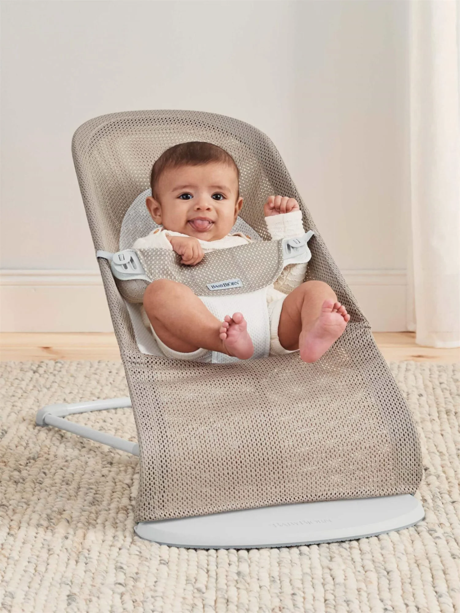 Balansoar BabyBjorn Balance Soft Grey Beige/White Mesh