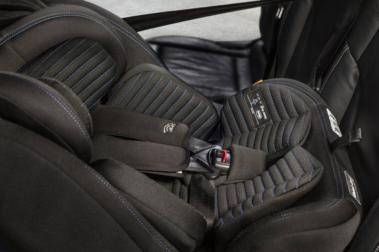 Scaun auto rotativ Chicco Unico EVO i-Size, Black (Negru), de la nastere pana la 12 ani (40-150 cm)