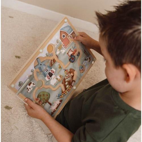 Магнитный лабиринт из дерева FSC — Little Farm — Little Dutch