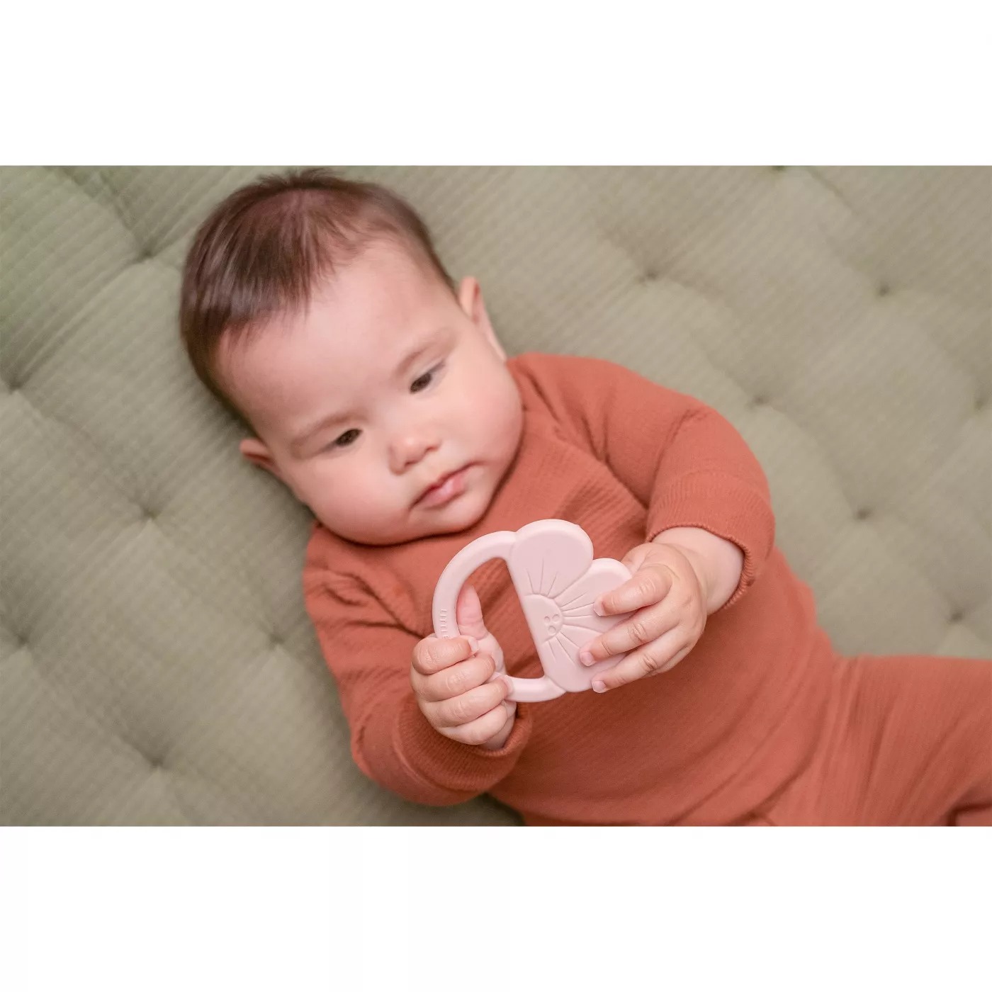 Прорезыватель из силикона – Цветок – Little Dutch