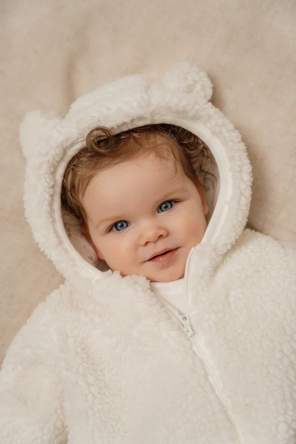 Salopeta captusita cu gluga din material teddy - Baby Bunny - Off White - Little Dutch - 74/80