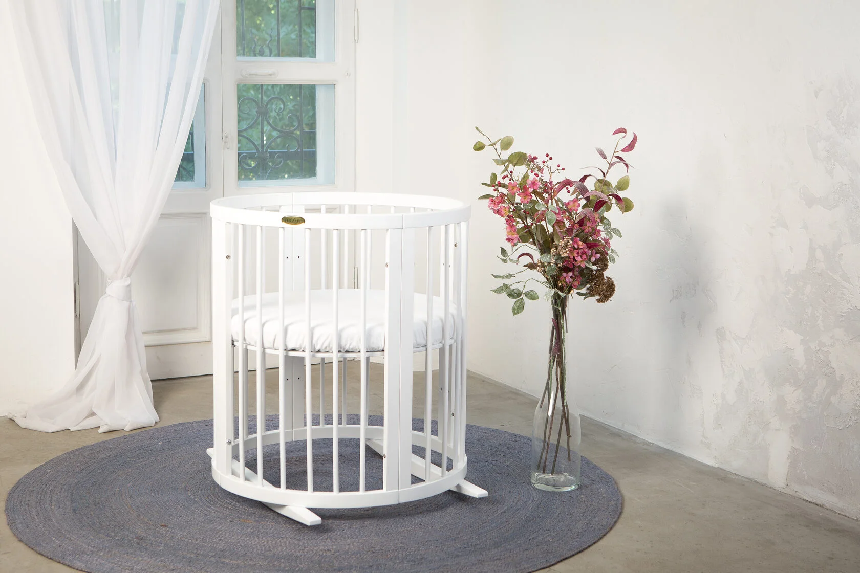 Patuc transformabil pentru copii 9 in 1 Smart Bed Rotund Milky, 72x72x120cm IngVart