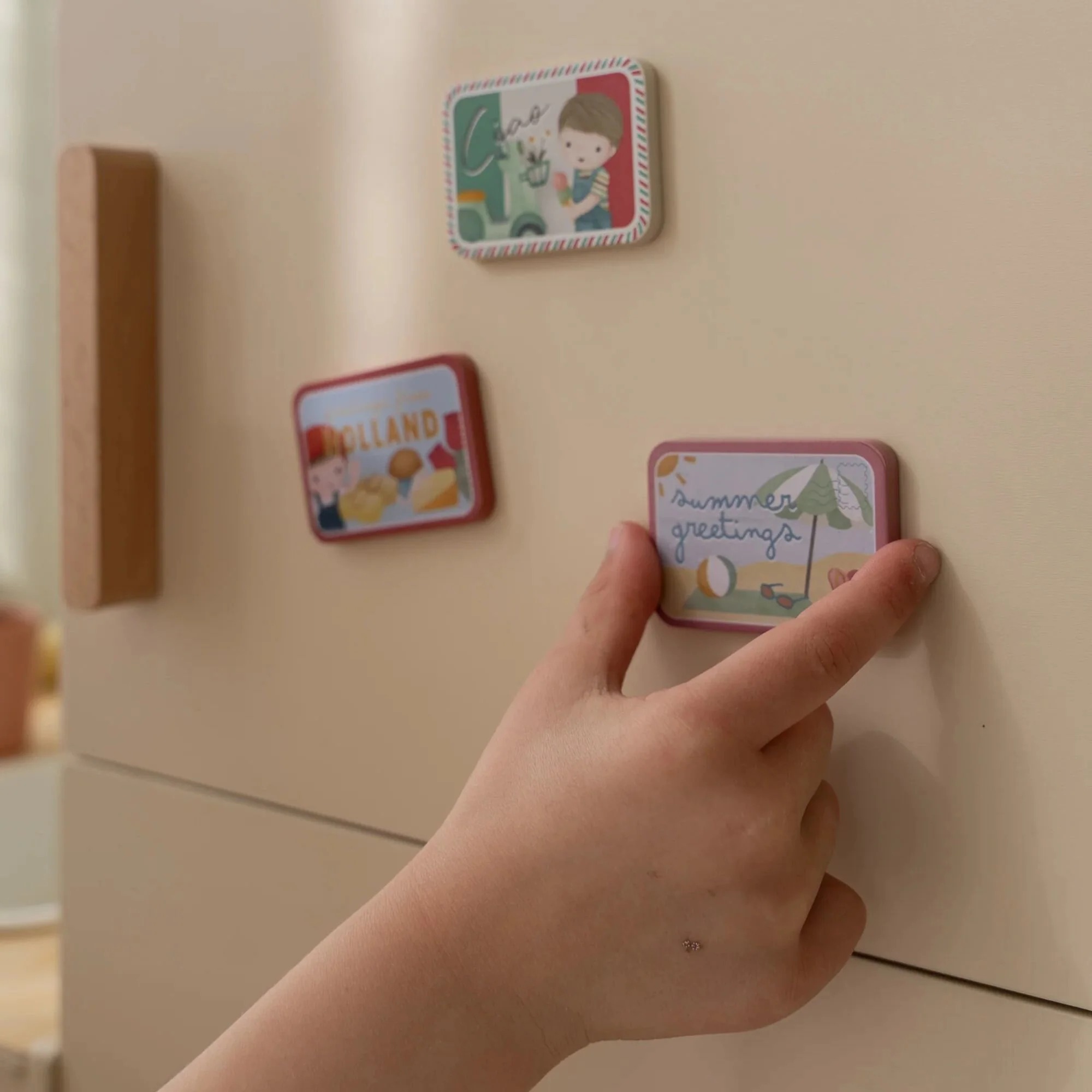 Деревянный холодильник FSC – Little Dutch