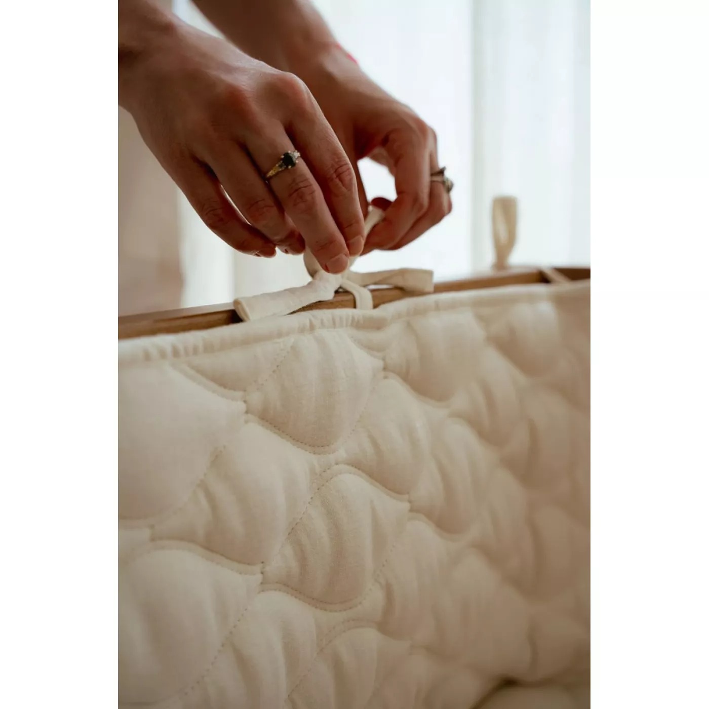 Боковой защитный бортик для кроватки из органического хлопка – 28 × 180 см – Pure Soft White – Little Dutch