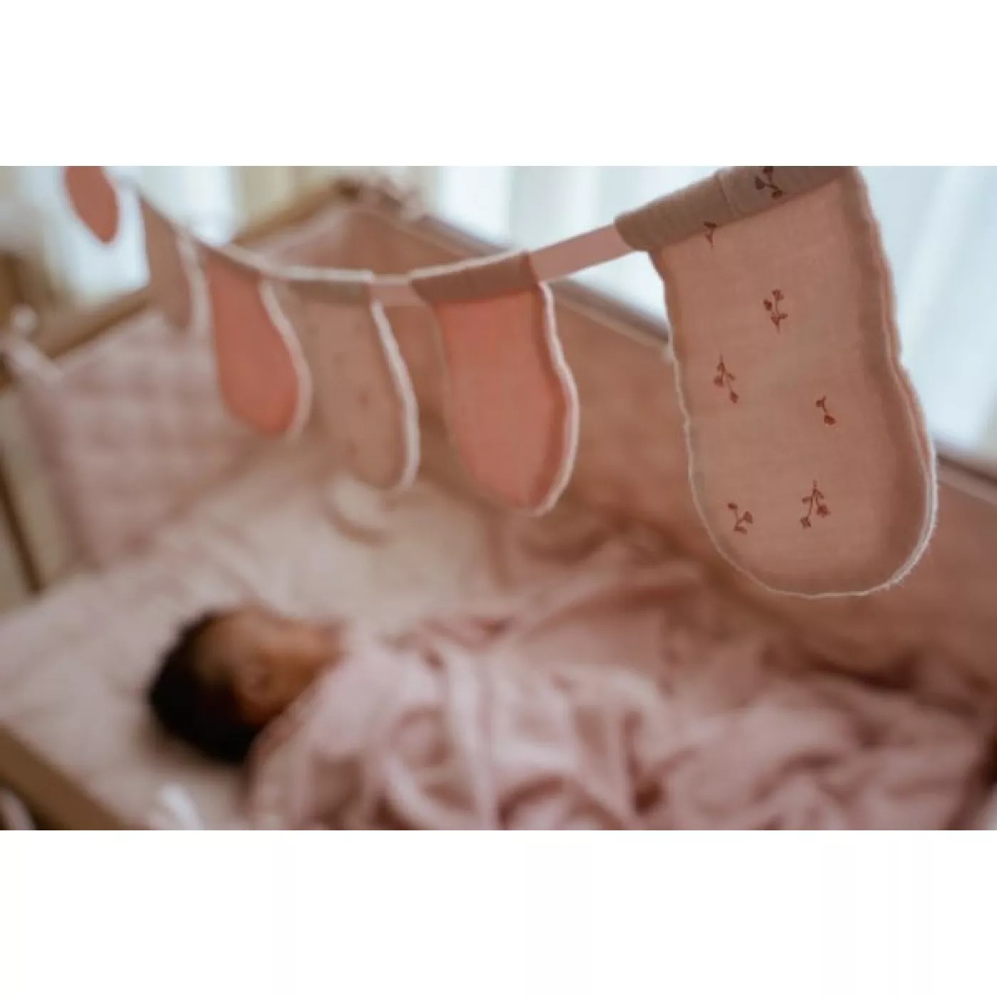 Protectie laterala pentru patut din bumbac organic - 28x180 cm - Pure Blossom - Little Dutch