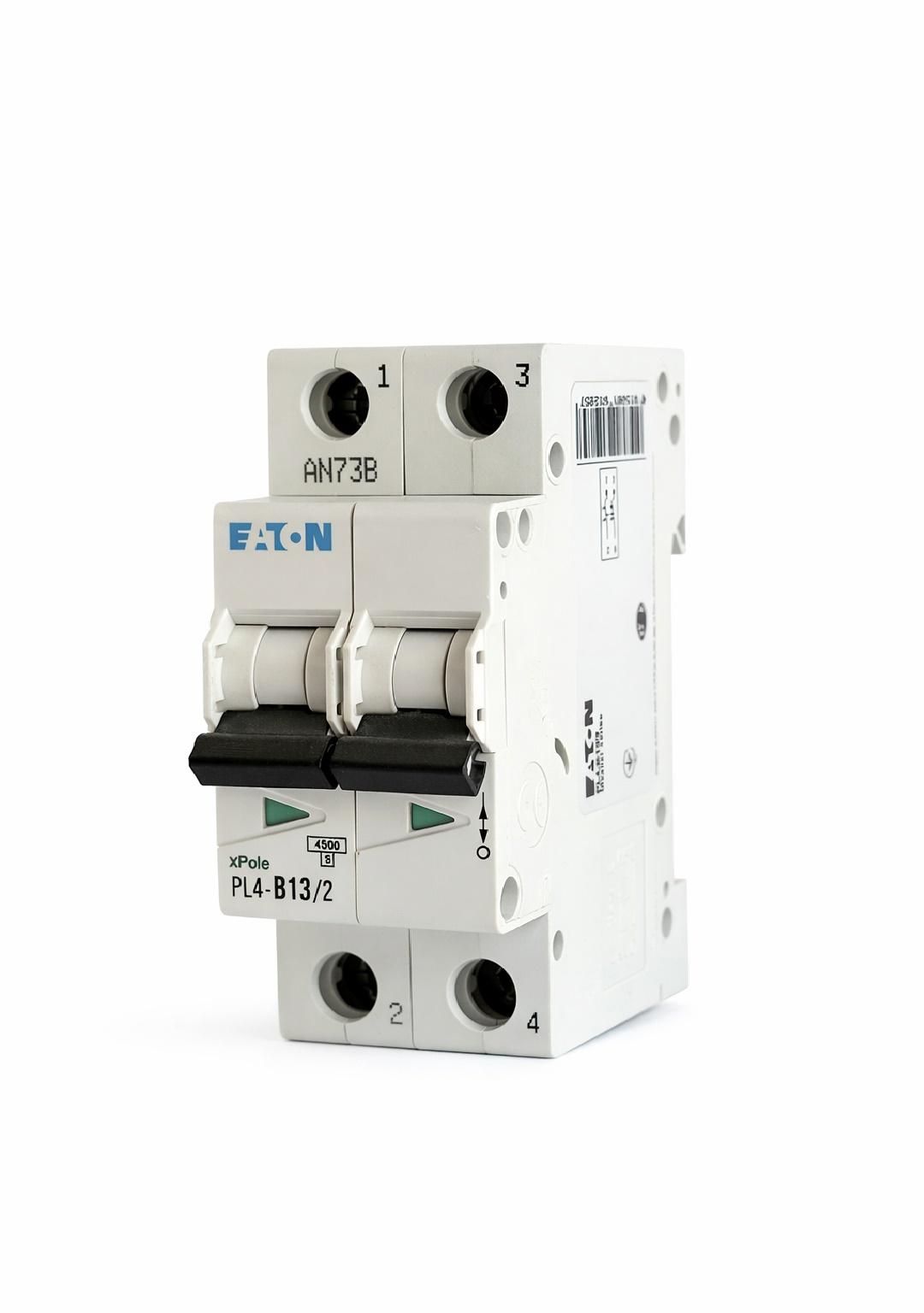 Модульный автоматический выключатель PL4-B13/2