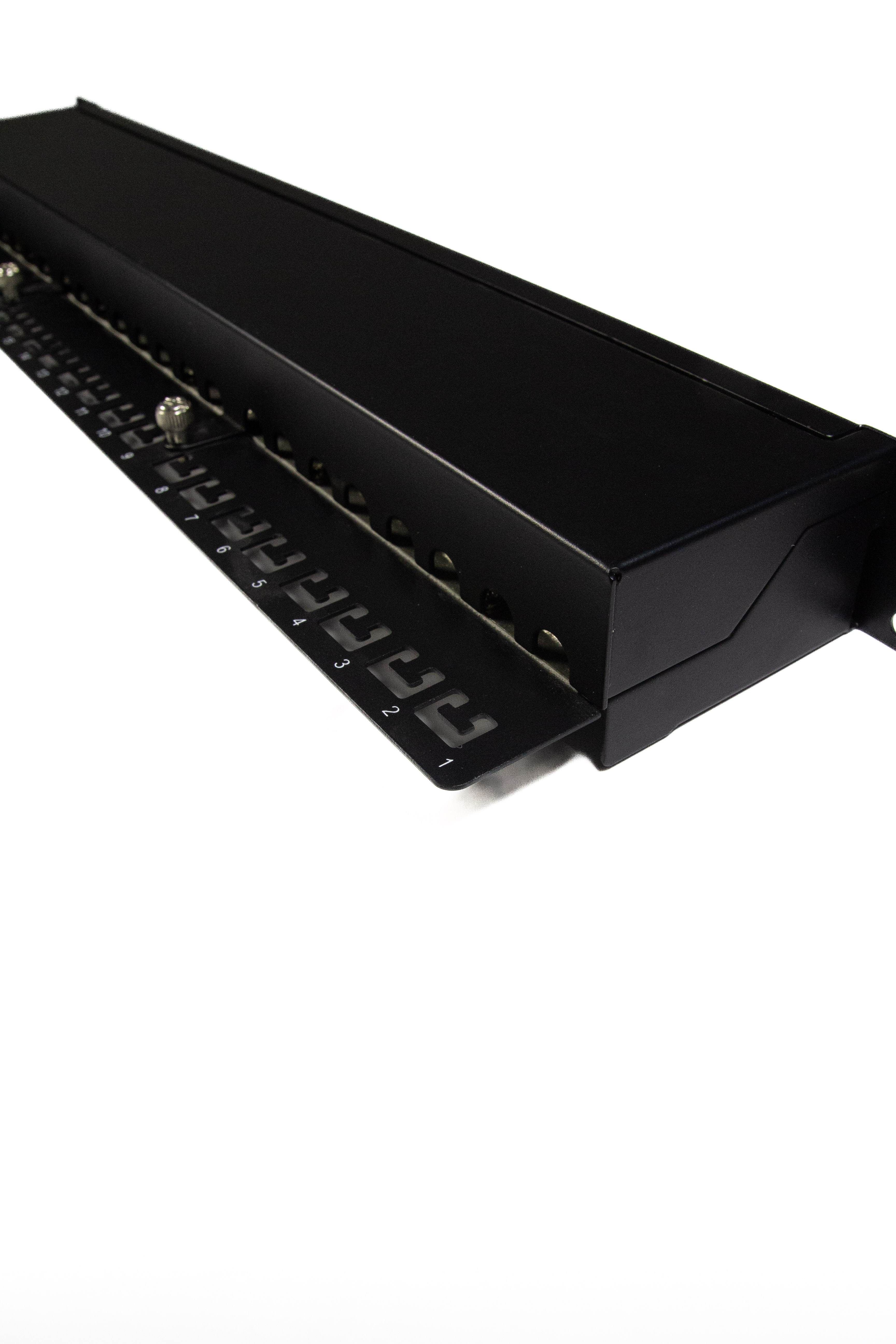 Patch panel 19"" 24*RJ45 cat 5E ecranat