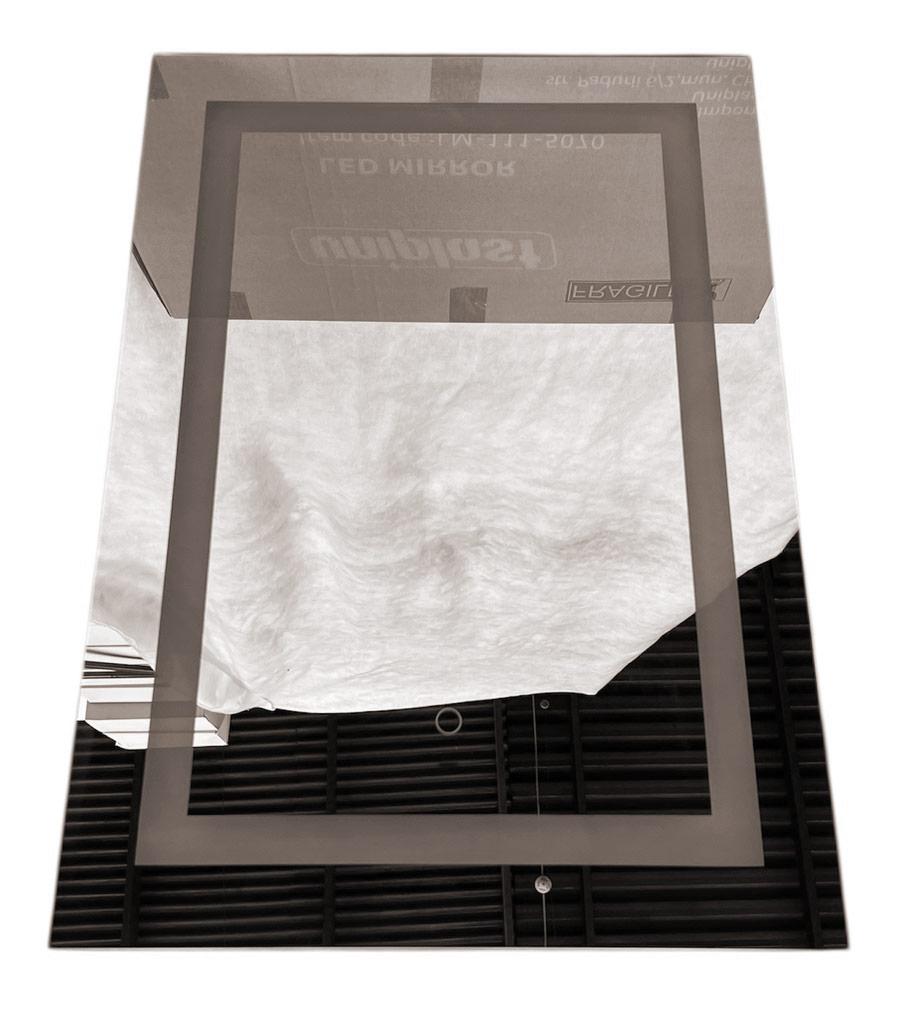 Oglinda pentru baie LED 2700/4000/6000K (dreptunghiulara cu janta) 50 x 70 cm IP44 UNIPLAST