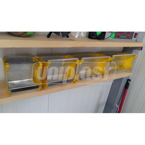 Кормушка для кроликов 12 см