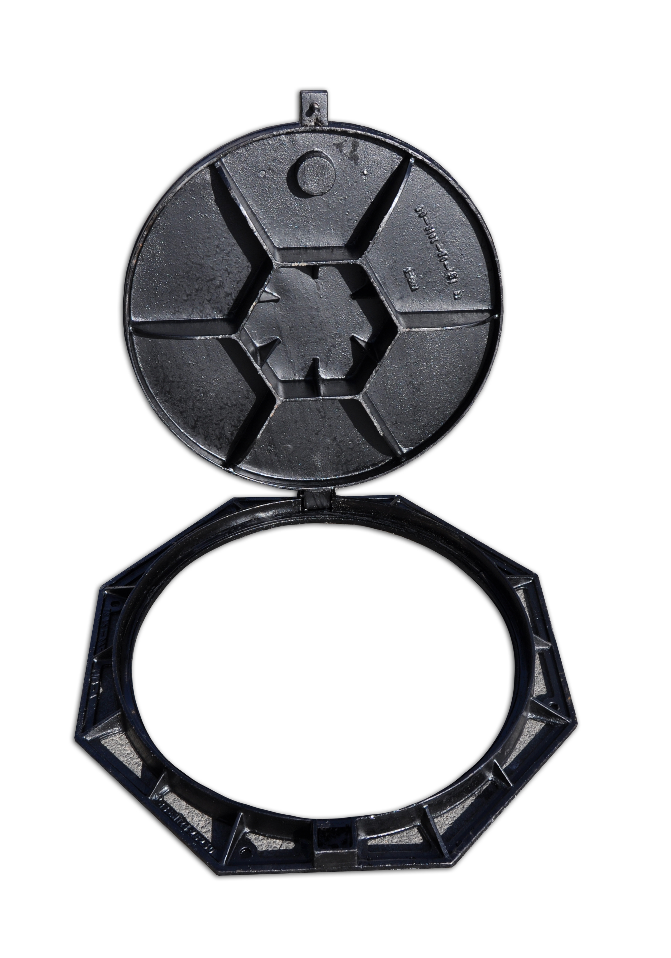 Люк чугунный D.600 EN-124 C250 38 кг с болтом RRC805 (634x805x50 мм)