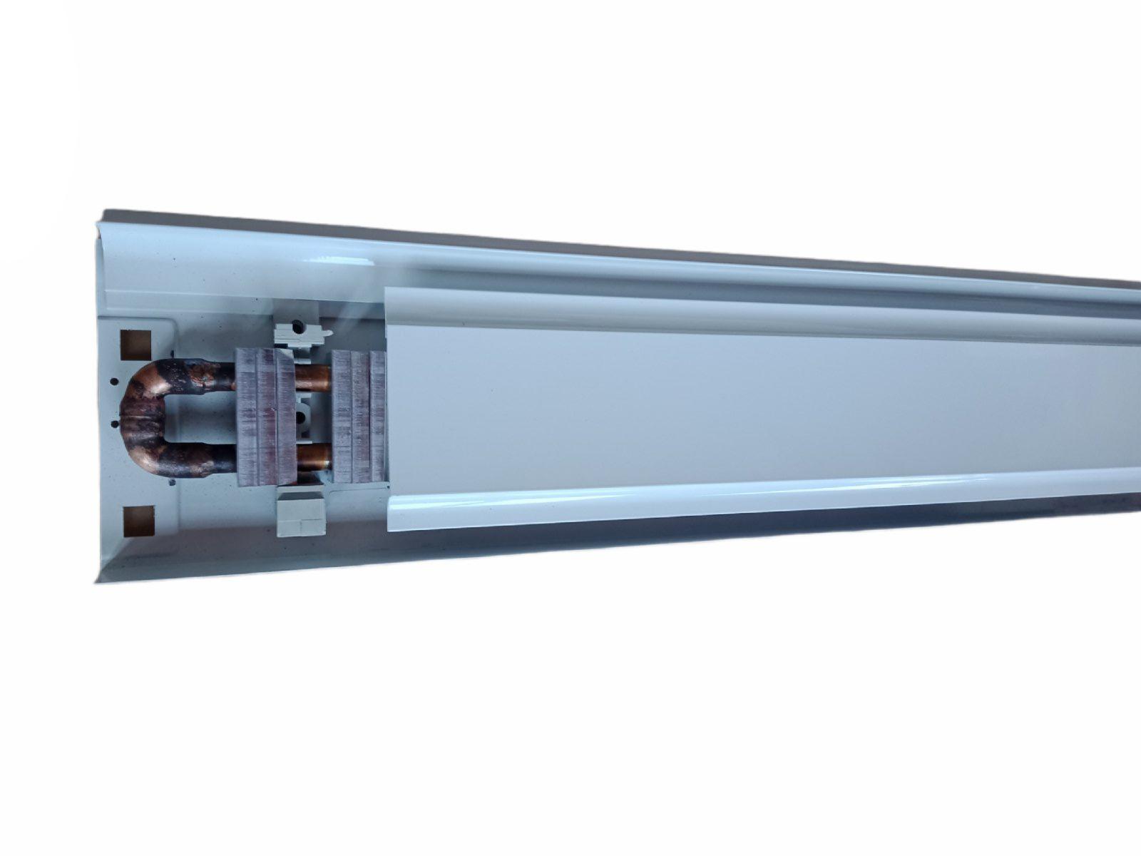 Радиатор плинтус белый 16/1000 заглушка/пайка