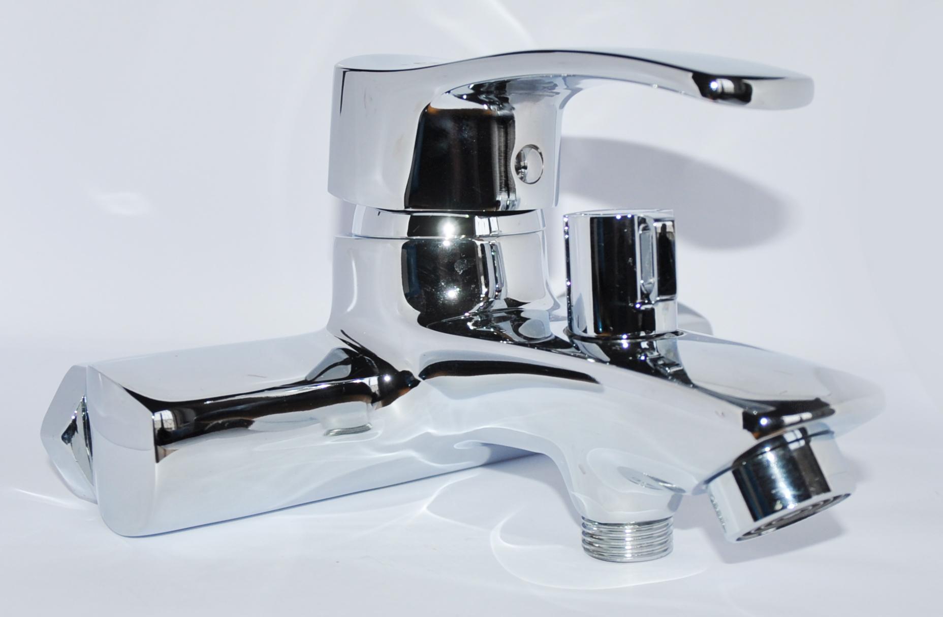 Смеситель для ванны CRON1709 короткий гусак  CRON