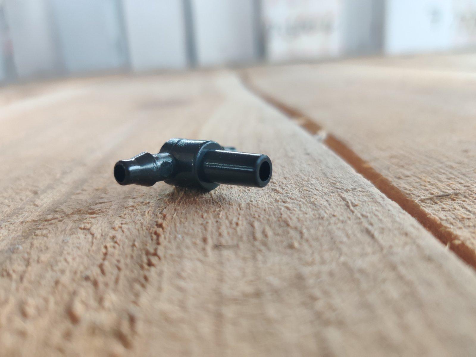 Коннектор для микротрубки на 2 выхода D. 6  UNITAPE