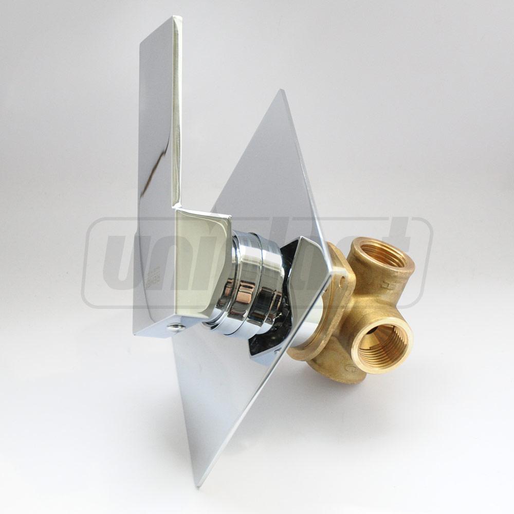 Смеситель для душа скрытого монтажа QUBIKA 30  REMER