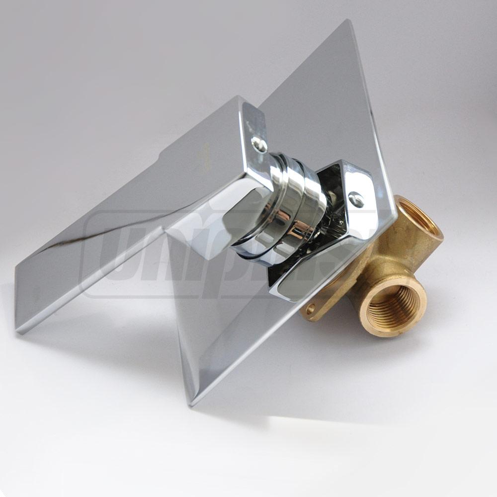 Смеситель для душа скрытого монтажа QUBIKA 30  REMER