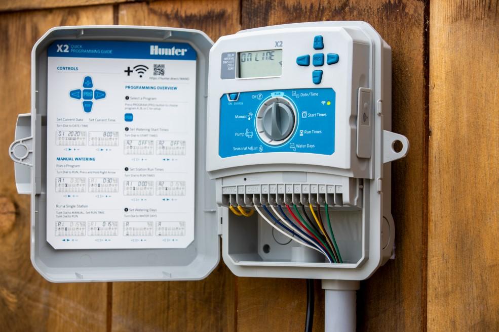Блок управления поливом 22 V, 8 зон (наружный) X2-801-E с поддержкой функции Wi-Fi  HUNTER