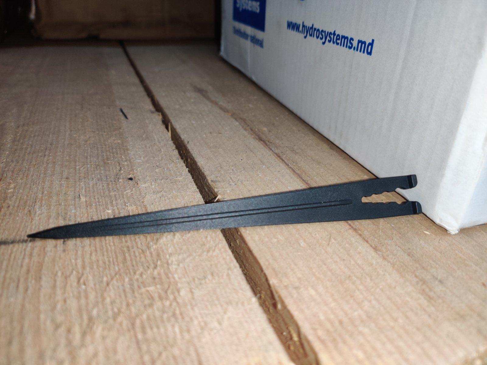 Держатель-спица для микротрубки D. 3-7  UNITAPE