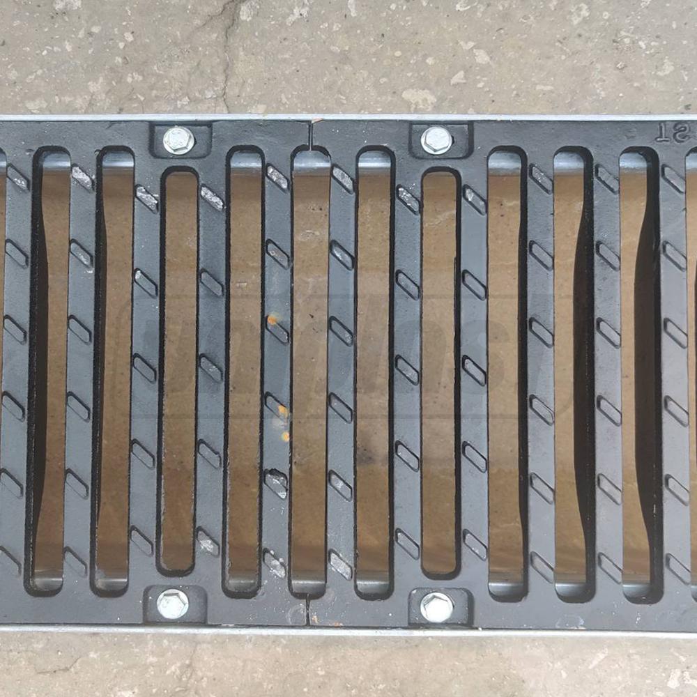 Gratar fonta canalizare cu rigola fibrobeton L=1000 mm H=200 mm B=300 mm EN124 D400 TR